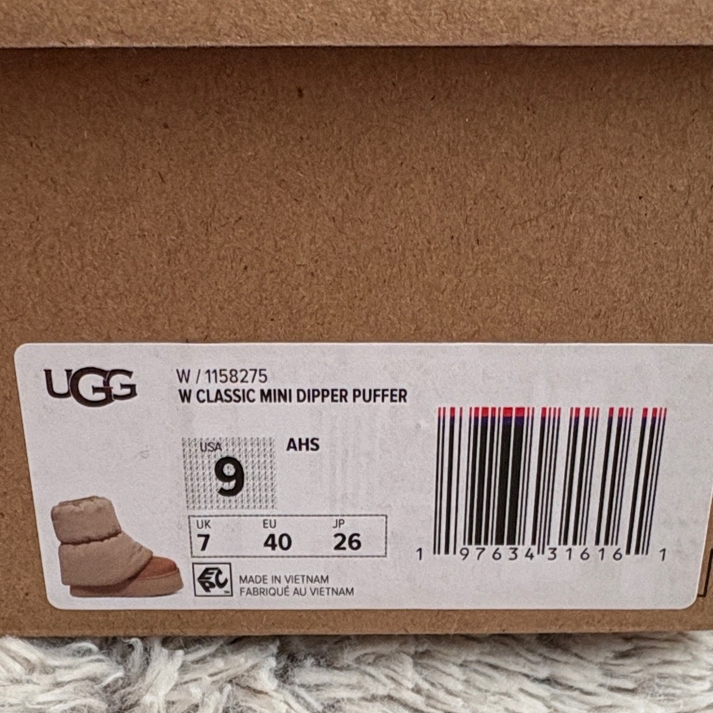 UGG Women's Tan and Brown Winter Boots - Picture 2 of 10